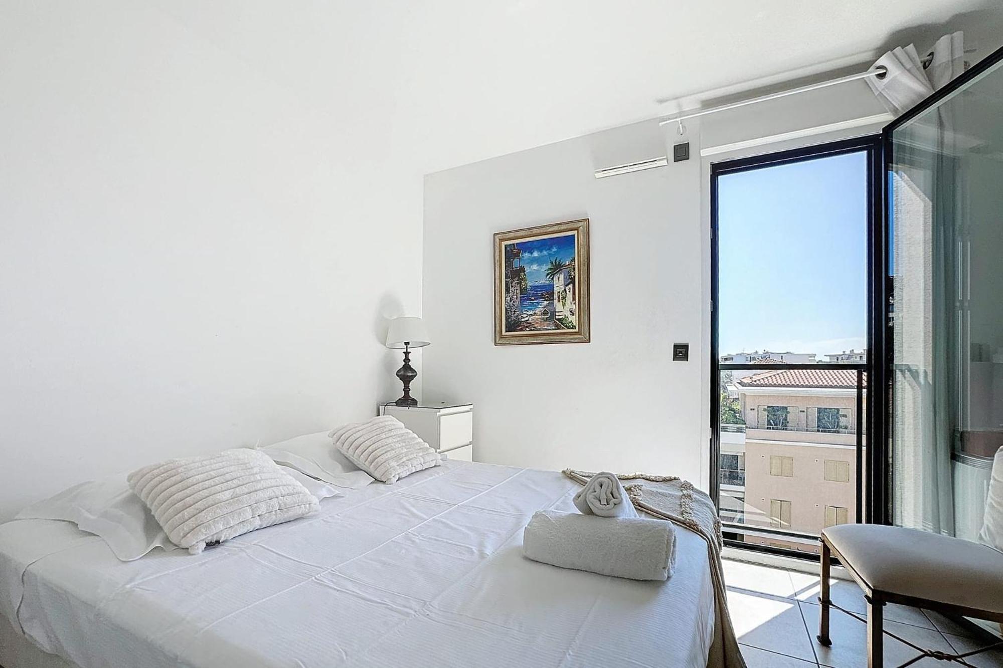 Le Secret Garden - 3-room With Pool - Palm Apartment